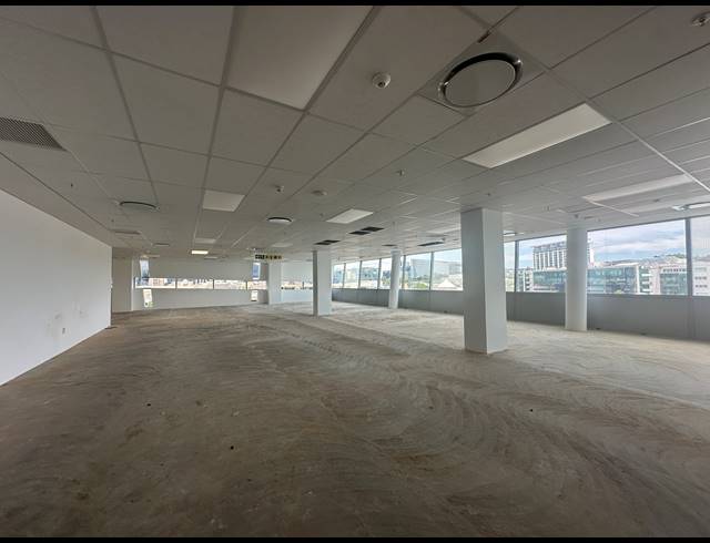 1,752M² OFFICE TO LET IN SANDTON CENTRAL